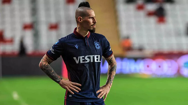 Son Dakika: Trabzonspor’a Marek Hamsik müjdesi!