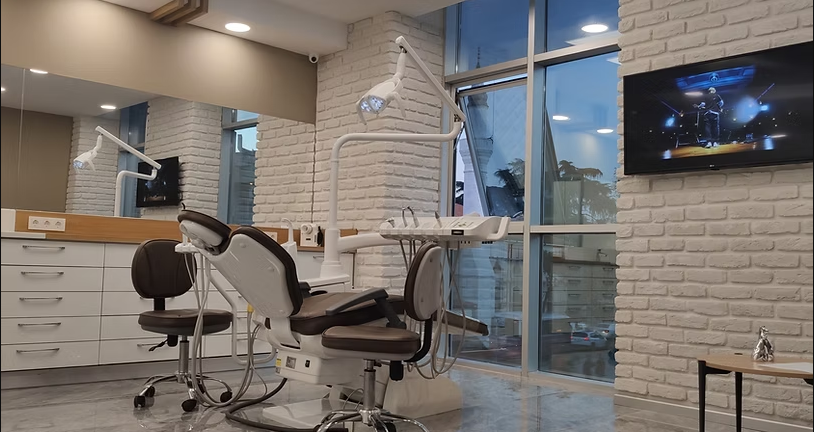 Sakarya’da Sağlıklı Gülüşlerin Adresi