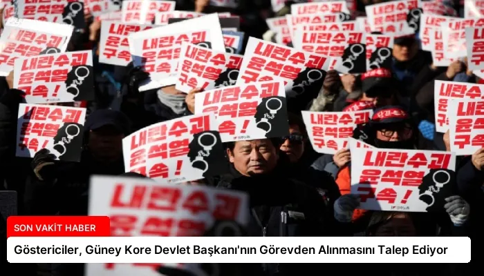 Göstericiler, Güney Kore Devlet Başkanı’nın Görevden Alınmasını Talep Ediyor