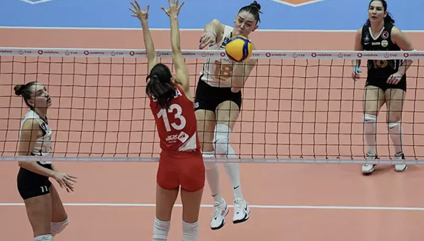 VakıfBank, Ege’de Fırtına Esti! Aras Kargo’yu Ezip Geçti